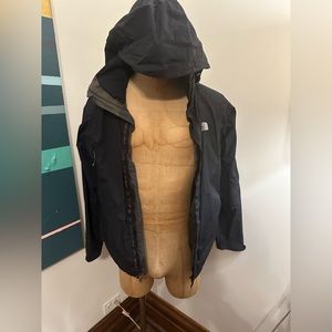 North Face Mens Rain Jacket / Outer Shell